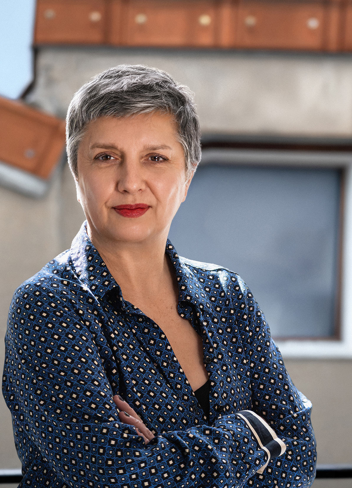 Muriel présentant son expertise dans les accessoires de mode